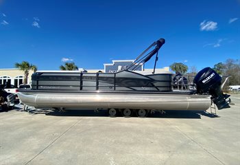 2023 Vanderbilt 700T  Boat